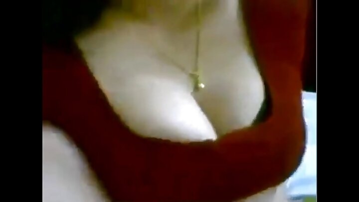 მკერდიანი მეძავი ორმა უხეში იდიოტმა დაამცირა (რუსული თარგმანი)